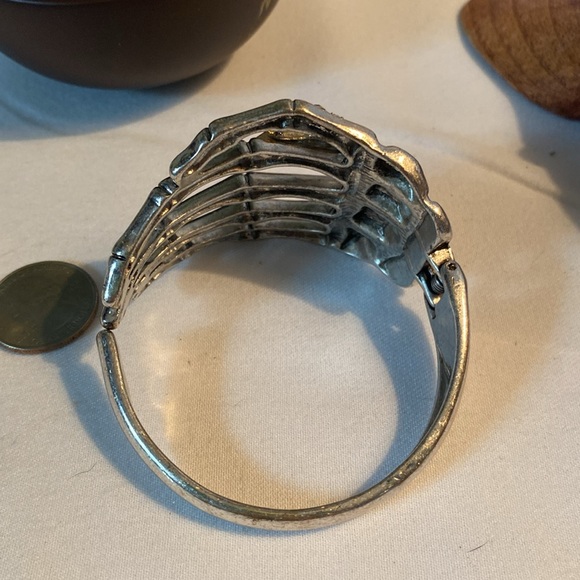 Skeleton Bracelet 💀 - Picture 6 of 7